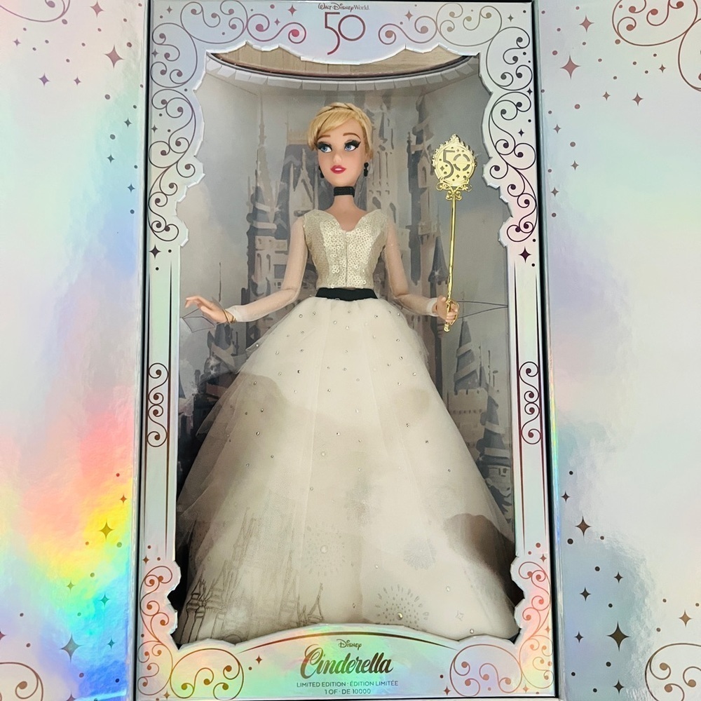 Disney Store - Limited Edition 17" Walt Disney World 50th anniv. Cinderella doll